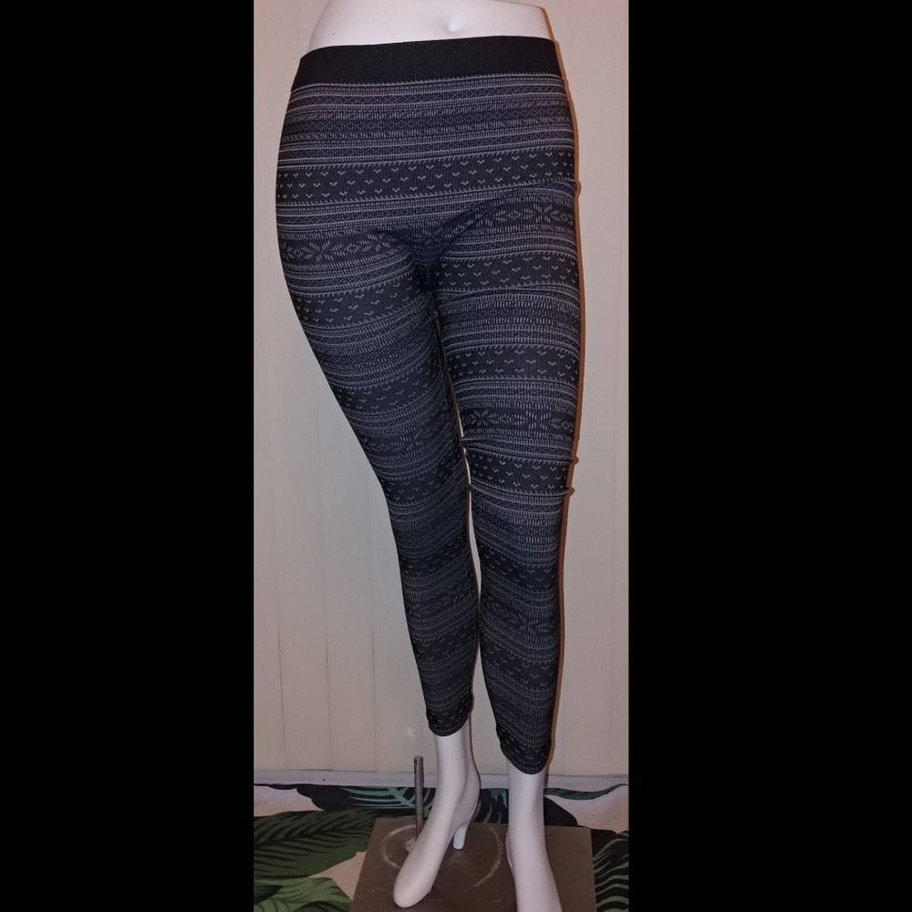 Currants Stretchy, thick, knitted winter Aztec black gray and white leggings